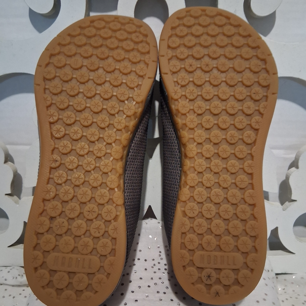 NOBULL Unisex Gray Sneakers - Picture 6 of 7